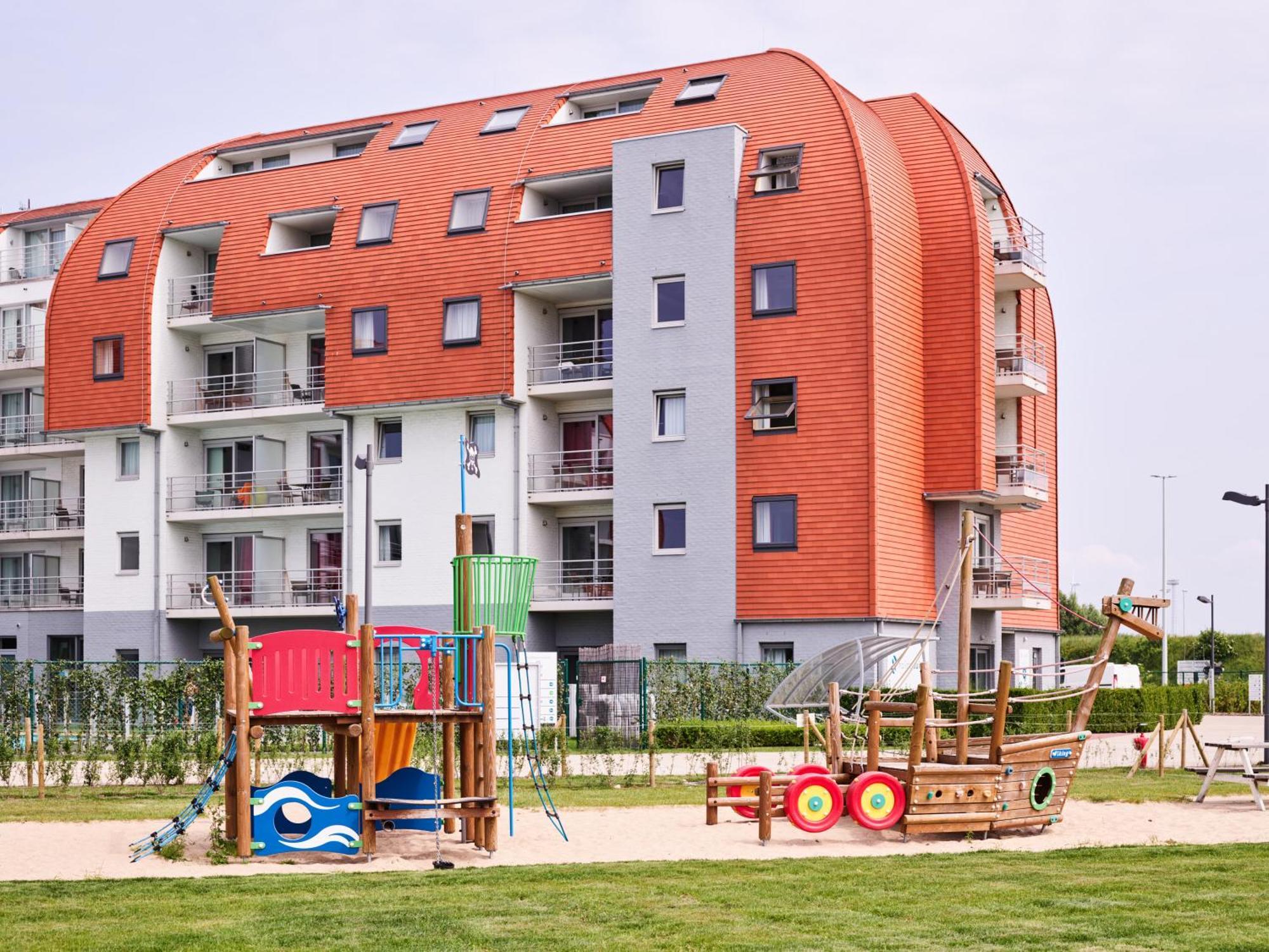 Holiday Suites Zeebrugge Ngoại thất bức ảnh